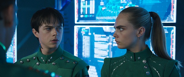 《星際特工》蕾哈娜與超模卡拉飆戲7000外星生物 5大看點遨遊宇宙破解陰謀！